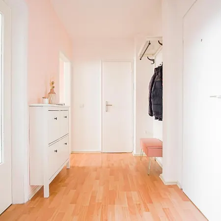 Modern~5*location~home Office~netflix~free Parking *